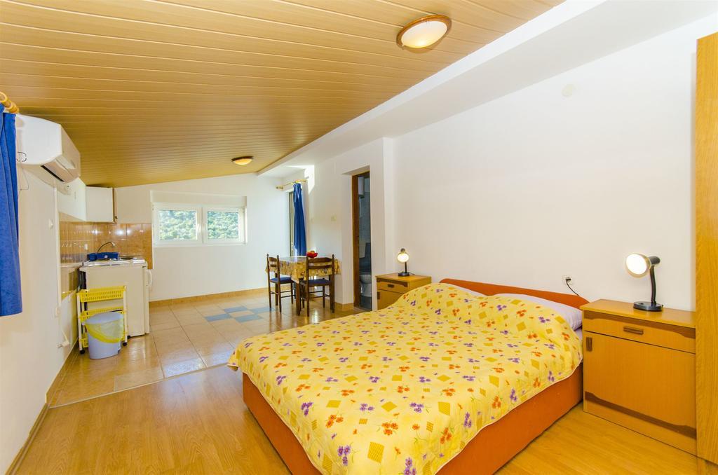Apartments Nada Rogoznica  Bagian luar foto